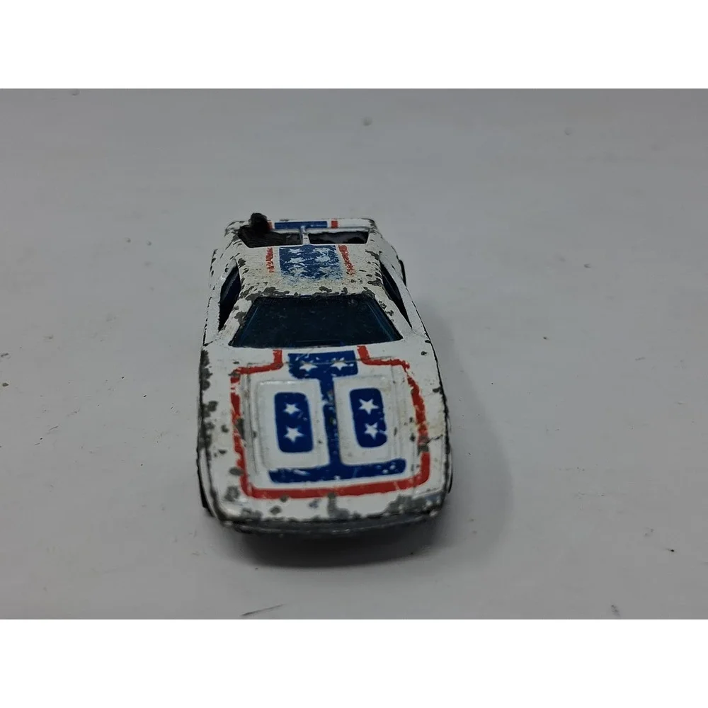 Hot Wheels Redline Warpath White Enamel Flying Colors Vintage Original.  X